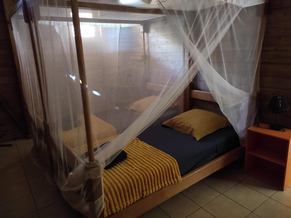 Le Tri Haut De Bellevue - Bungalow Colibri Pointe-Noire Dış mekan fotoğraf